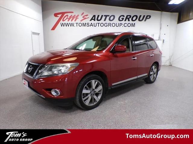 2014 Nissan Pathfinder Platinum for sale in Urbandale, IA