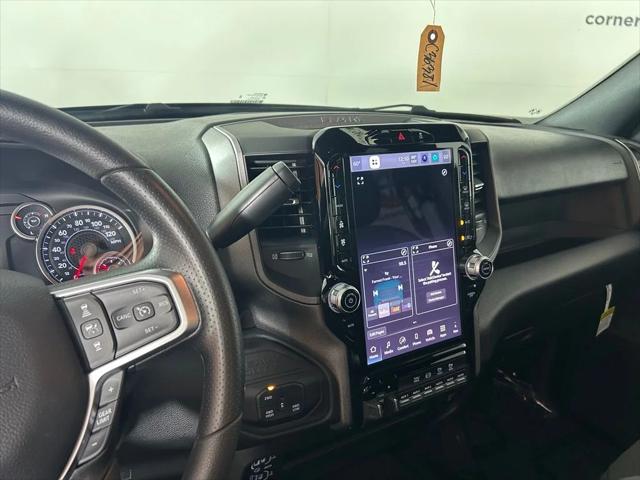 2026 RAM Ram 3500 RAM 3500 TRADESMAN CREW CAB 4X4 64 BOX