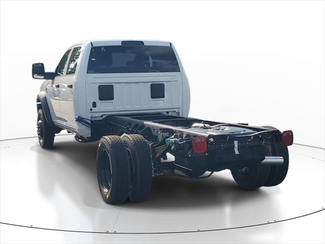 2026 RAM 5500 Chassis RAM 5500 TRADESMAN CHASSIS CREW CAB 4X4 84 CA