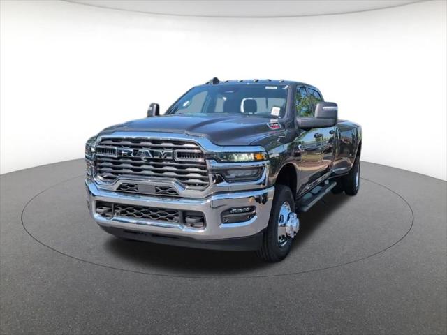 2026 RAM Ram 3500 RAM 3500 TRADESMAN CREW CAB 4X4 8 BOX