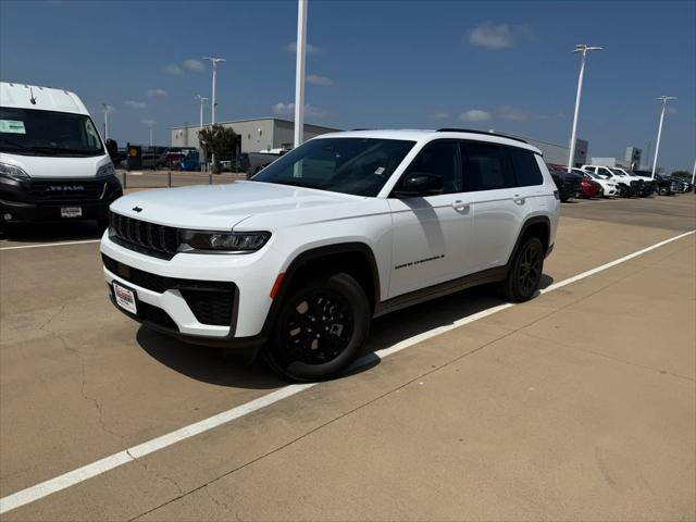 2026 Jeep Grand Cherokee L GRAND CHEROKEE L LAREDO ALTITUDE 4X4