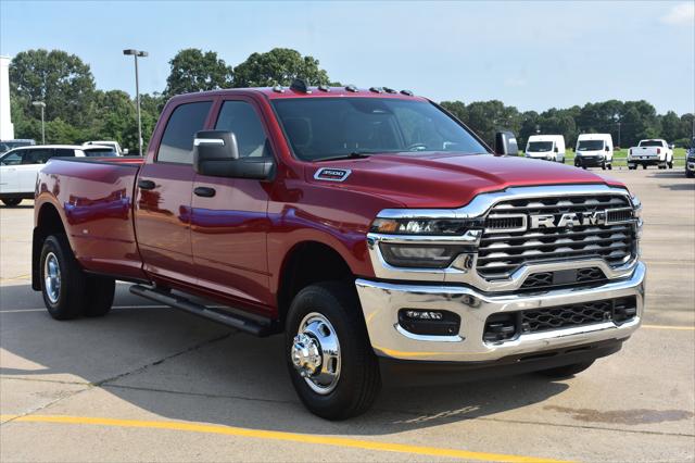 2026 RAM Ram 3500 RAM 3500 TRADESMAN CREW CAB 4X4 8 BOX