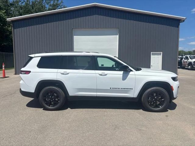2026 Jeep Grand Cherokee GRAND CHEROKEE L LAREDO ALTITUDE 4X4 2026 Jeep Grand Cherokee GRAND CHEROKEE L LAREDO ALTITUDE 4X4