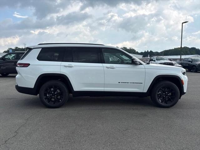 2026 Jeep Grand Cherokee GRAND CHEROKEE L LAREDO ALTITUDE 4X4 2026 Jeep Grand Cherokee GRAND CHEROKEE L LAREDO ALTITUDE 4X4