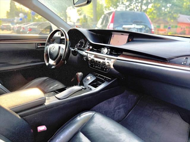 2013 Lexus ES 350 Base 4dr Sedan