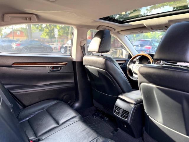 2013 Lexus ES 350 Base 4dr Sedan