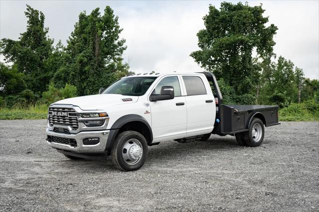 2026 RAM 5500 Chassis RAM 5500 TRADESMAN CHASSIS CREW CAB 4X4 60 CA