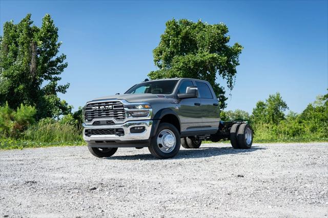 2026 RAM 5500 Chassis RAM 5500 TRADESMAN CHASSIS CREW CAB 4X4 60 CA