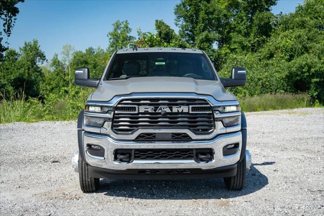 2026 RAM 5500 Chassis RAM 5500 TRADESMAN CHASSIS CREW CAB 4X4 60 CA