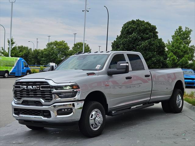 2026 RAM Ram 3500 RAM 3500 TRADESMAN CREW CAB 4X4 8 BOX