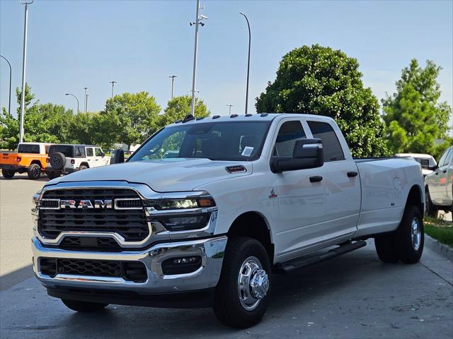 2026 RAM Ram 3500 RAM 3500 TRADESMAN CREW CAB 4X4 8 BOX