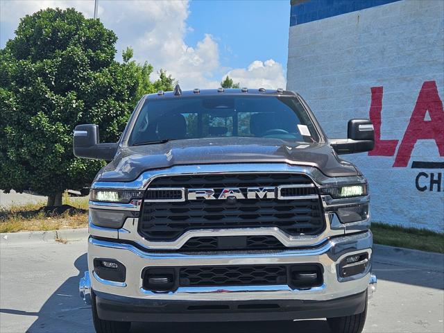 2026 RAM Ram 3500 RAM 3500 TRADESMAN CREW CAB 4X4 8 BOX