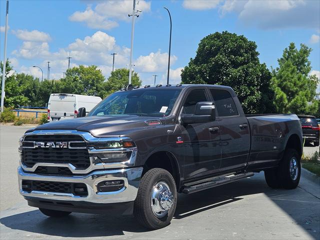 2026 RAM Ram 3500 RAM 3500 TRADESMAN CREW CAB 4X4 8 BOX