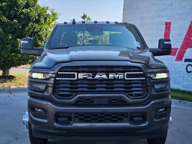 2026 RAM 3500 RAM 3500 BIG HORN CREW CAB 4X4 8 BOX