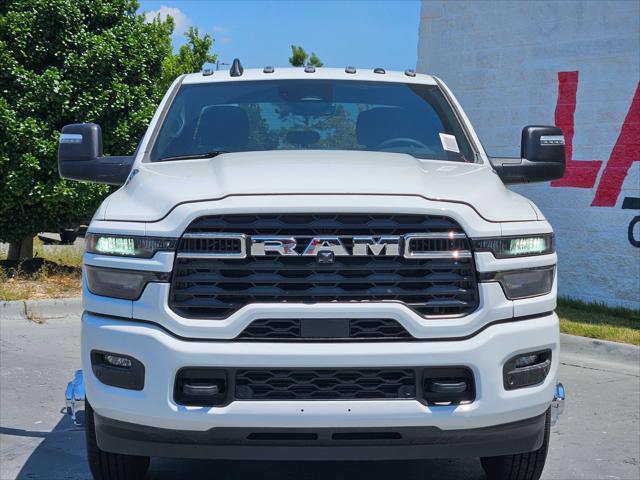 2026 RAM 3500 RAM 3500 BIG HORN CREW CAB 4X4 8 BOX 2026 RAM 3500 RAM 3500 BIG HORN CREW CAB 4X4 8 BOX