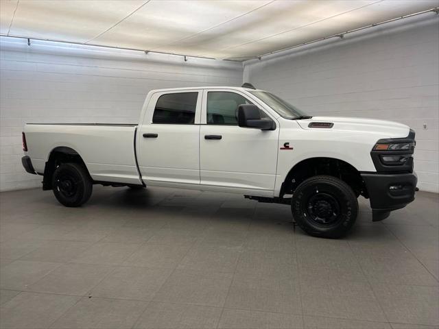 2026 RAM Ram 2500 RAM 2500 TRADESMAN CREW CAB 4X4 64 BOX