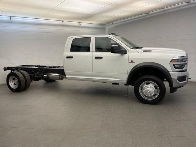 2026 RAM Ram 5500 Chassis Cab RAM 5500 TRADESMAN CHASSIS CREW CAB 4X4 84 CA 2026 RAM Ram 5500 Chassis Cab RAM 5500 TRADESMAN CHASSIS CREW CAB 4X4 84 CA