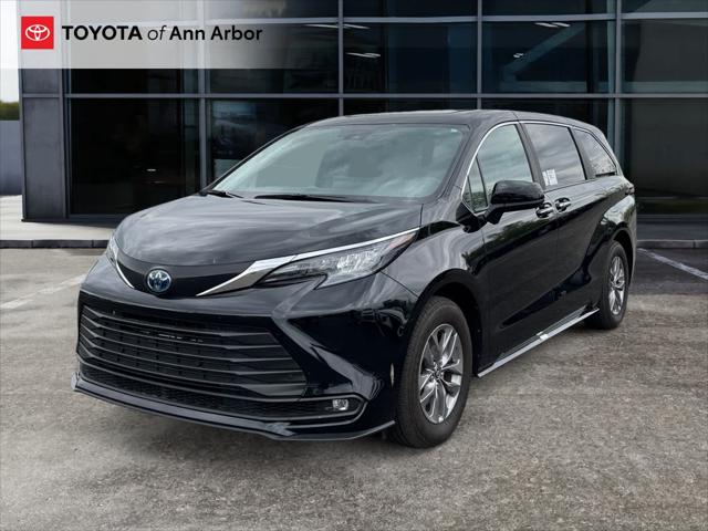 2025 Toyota Sienna XLE