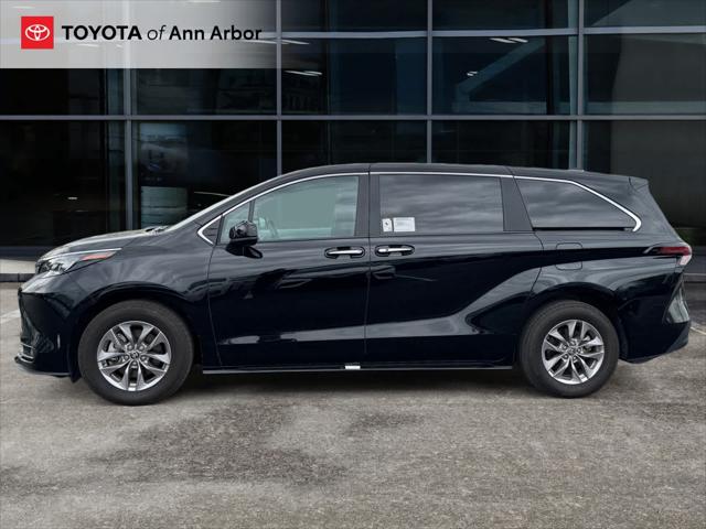 2025 Toyota Sienna XLE