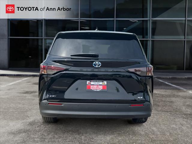 2025 Toyota Sienna XLE