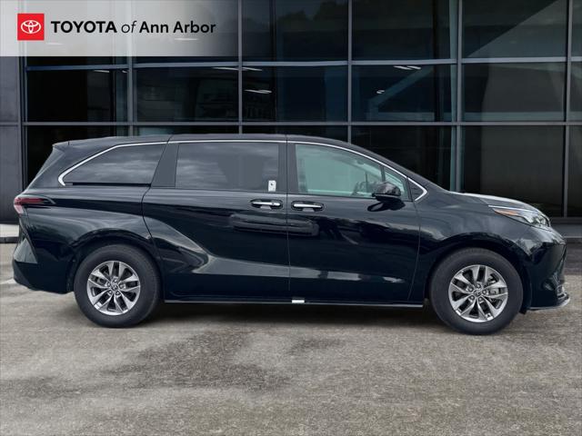 2025 Toyota Sienna XLE