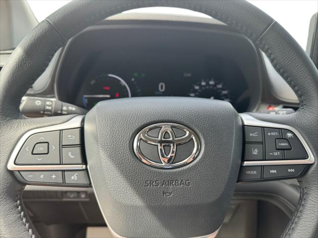 2025 Toyota Sienna XLE