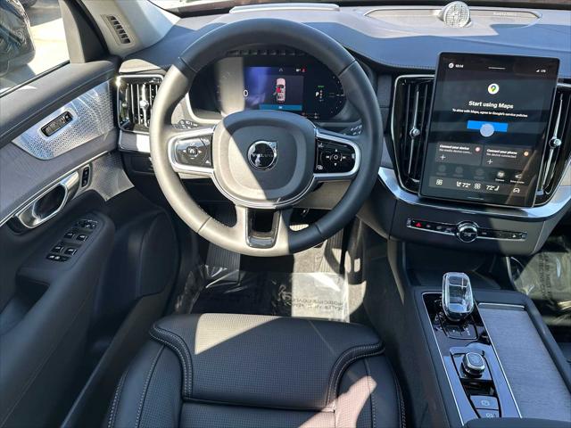 2026 Volvo XC90 Plug-In Hybrid Ultra Dark Theme, T8 AWD, Electric/Gasoline, 6 Seats