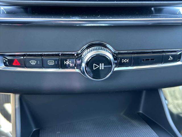 2026 Volvo XC90 Plug-In Hybrid Ultra Dark Theme, T8 AWD, Electric/Gasoline, 6 Seats
