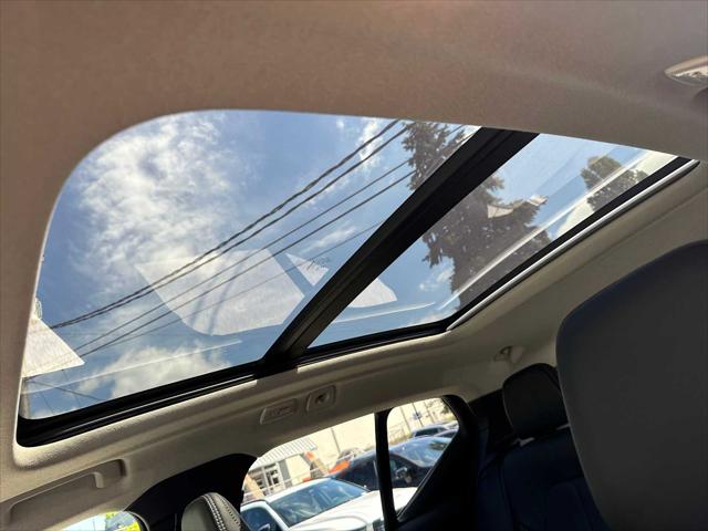 2026 Volvo XC40 Plus, B5 AWD Gas (mild hybrid), Dark