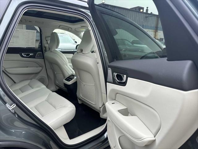 2026 Volvo XC60 B5 Ultra