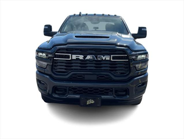 2026 RAM 3500 RAM 3500 BIG HORN CREW CAB 4X4 8 BOX