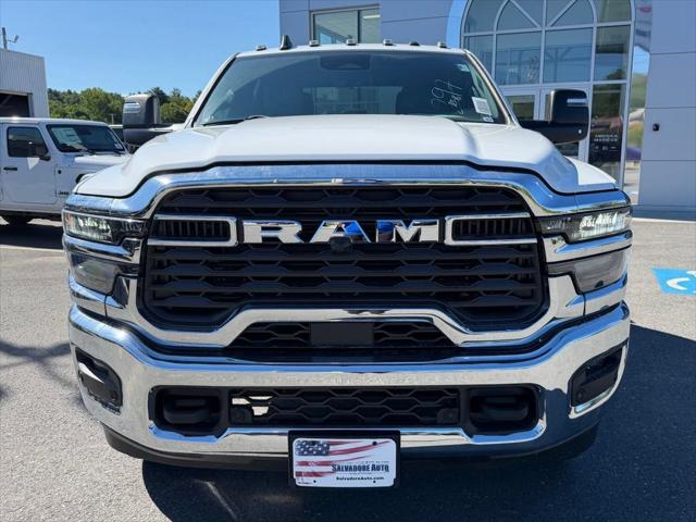 2026 RAM 2500 RAM 2500 TRADESMAN CREW CAB 4X4 64 BOX