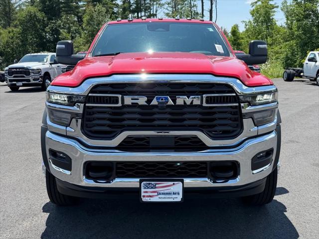 2026 RAM 5500 Chassis RAM 5500 TRADESMAN CHASSIS CREW CAB 4X4 84 CA