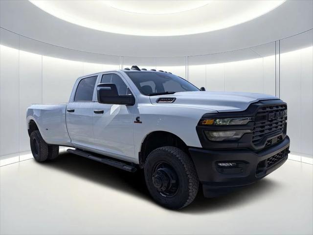 2026 RAM Ram 3500 RAM 3500 TRADESMAN CREW CAB 4X4 8 BOX