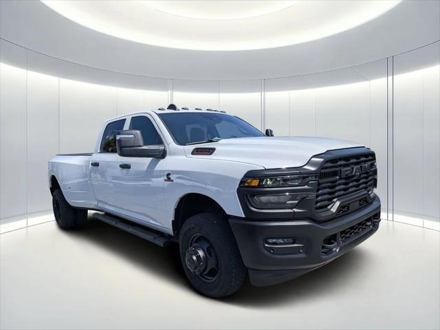 2026 RAM Ram 3500 RAM 3500 TRADESMAN CREW CAB 4X4 8 BOX