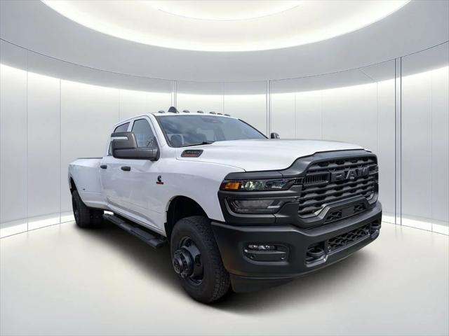 2026 RAM Ram 3500 RAM 3500 TRADESMAN CREW CAB 4X4 8 BOX