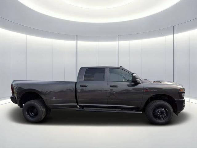 2026 RAM Ram 3500 RAM 3500 TRADESMAN CREW CAB 4X4 8 BOX