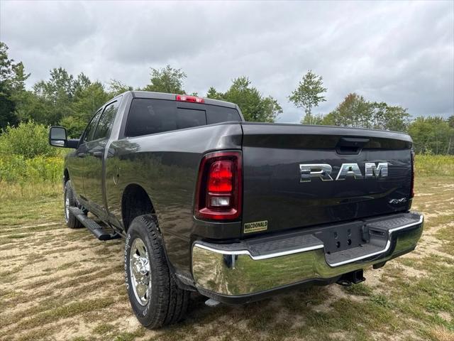 2026 RAM Ram 3500 RAM 3500 TRADESMAN CREW CAB 4X4 64 BOX