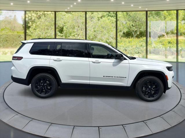 2026 Jeep Grand Cherokee L GRAND CHEROKEE L LAREDO ALTITUDE 4X4 2026 Jeep Grand Cherokee L GRAND CHEROKEE L LAREDO ALTITUDE 4X4