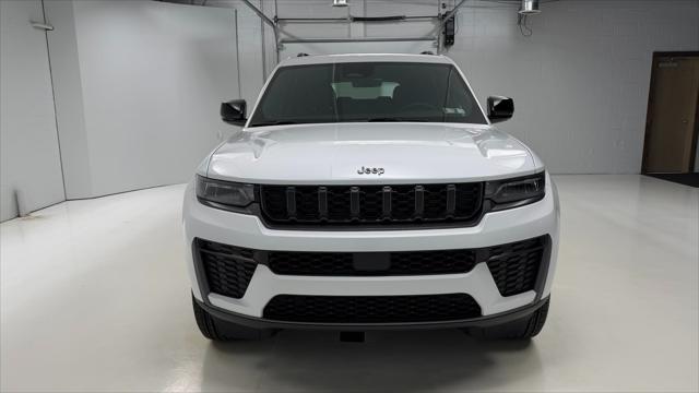 2026 Jeep Grand Cherokee L GRAND CHEROKEE L LAREDO ALTITUDE 4X4