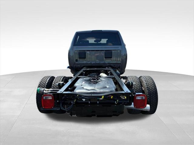 2026 RAM 3500 Chassis RAM 3500 TRADESMAN CREW CAB CHASSIS 4X4 60 CA