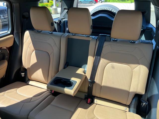 2026 Land Rover Defender P400 X-Dynamic SE