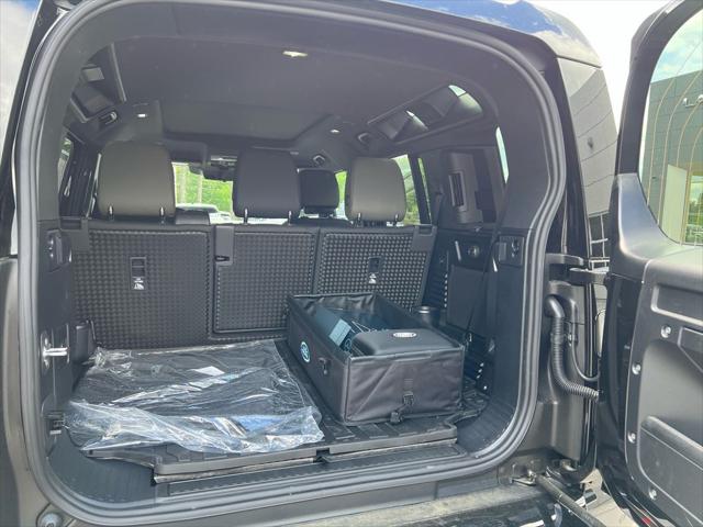 2026 Land Rover Defender P300 S