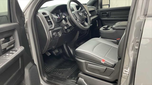 2026 RAM 2500 RAM 2500 TRADESMAN CREW CAB 4X4 64 BOX