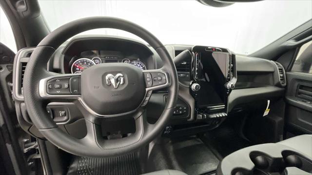 2026 RAM 2500 RAM 2500 TRADESMAN CREW CAB 4X4 64 BOX