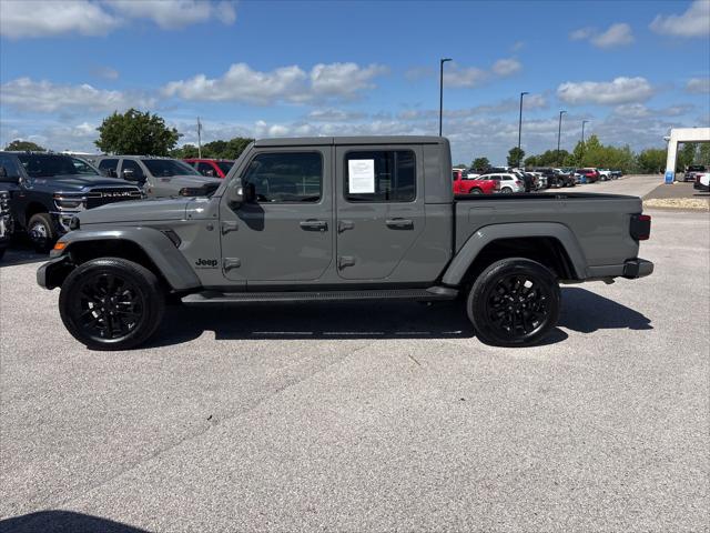 2022 Jeep Gladiator Sport