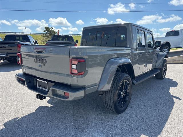 2022 Jeep Gladiator Sport