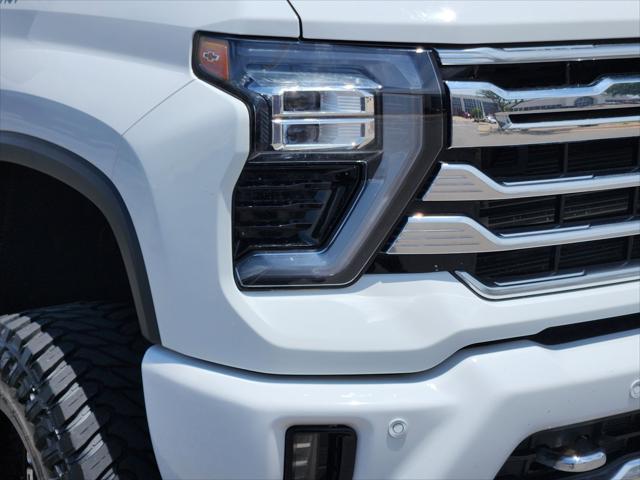 2024 Chevrolet Silverado 2500HD 4WD Crew Cab Standard Bed High Country