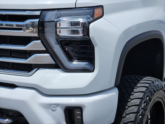 2024 Chevrolet Silverado 2500HD 4WD Crew Cab Standard Bed High Country