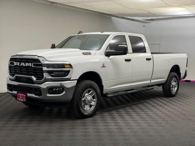 2026 RAM Ram 3500 RAM 3500 TRADESMAN CREW CAB 4X4 8 BOX